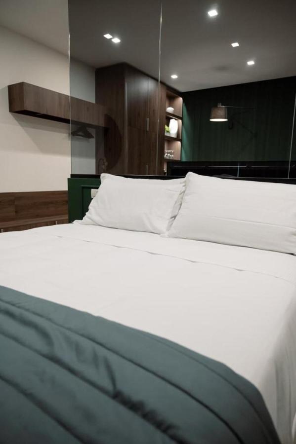 Salotto Room Boutique เปสการา ภายนอก รูปภาพ